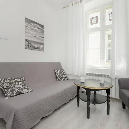 Stylowe W Sopocie Z Parkingiem Tylko 8 Minut Spaceru Od Morza By Renters Сопот