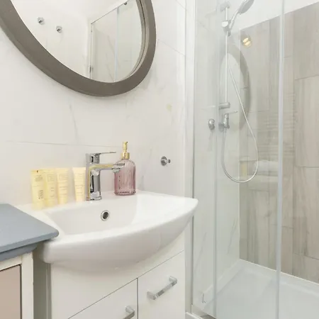 Apartament Stylowe W Sopocie Z Parkingiem Tylko 8 Minut Spaceru Od Morza By Renters Sopot