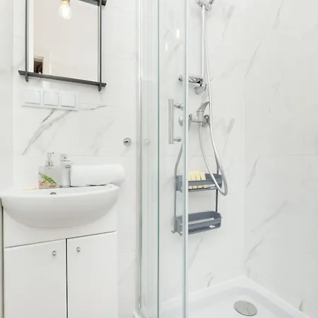 Stylowe W Sopocie Z Parkingiem Tylko 8 Minut Spaceru Od Morza By Renters Apartament Sopot